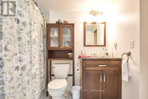 1111 - 712 Rossland Road E, Whitby, ON - Indoor Photo Showing Bathroom
