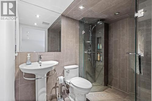 3220 Colebrook Court, Mississauga, ON - Indoor Photo Showing Bathroom