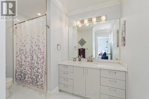 23 Hayleyvale Road, Caledon, ON - Indoor Photo Showing Bathroom