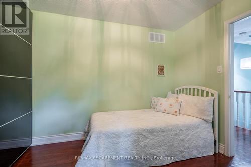 8735 Milburough Line, Milton, ON - Indoor Photo Showing Bedroom