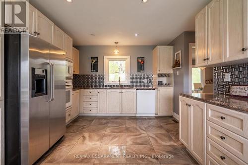 8735 Milburough Line, Milton, ON - Indoor Photo Showing Kitchen