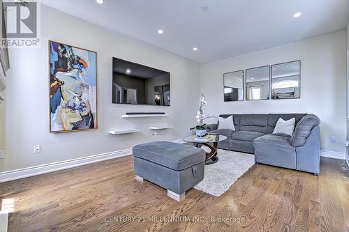 11 Maybeck Drive, Brampton, ON - Indoor Photo Showing Living Room