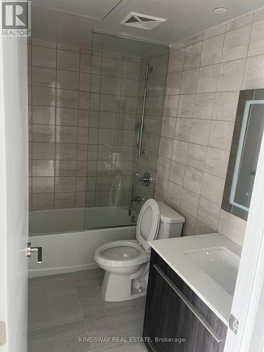 3601 - 8 Cumberland Street, Toronto, ON - Indoor Photo Showing Bathroom