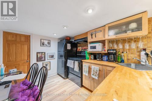 21 Fernwood Park Avenue, Toronto, ON - Indoor Photo Showing Kitchen