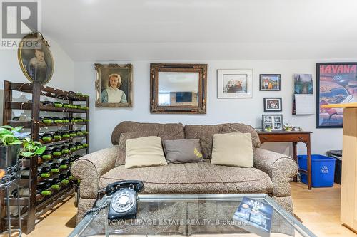 21 Fernwood Park Avenue, Toronto, ON - Indoor Photo Showing Other Room