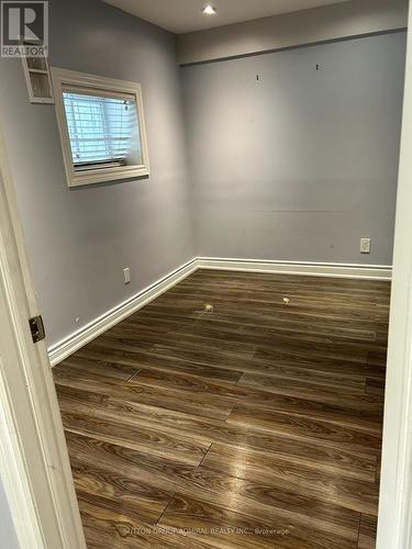 121 Silver Maple Road, Richmond Hill, ON - Indoor Photo Showing Other Room