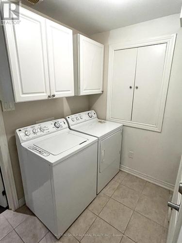 121 Silver Maple Road, Richmond Hill, ON - Indoor Photo Showing Laundry Room