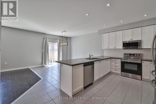 63 Prosser Crescent, Georgina, ON - Indoor Photo Showing Kitchen With Stainless Steel Kitchen With Upgraded Kitchen