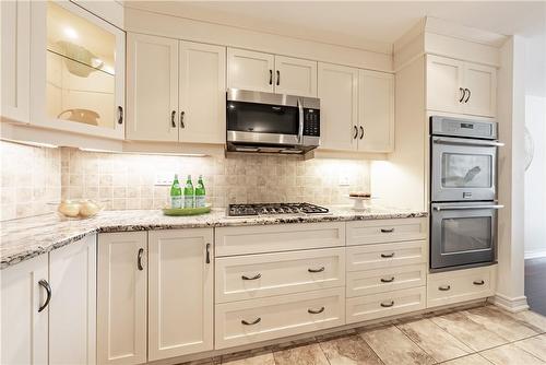 53 Redfern Avenue|Unit #4, Hamilton, ON - Indoor Photo Showing Kitchen With Upgraded Kitchen