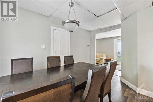 145 Victoria Street, Arnprior, ON - Indoor Photo Showing Dining Room