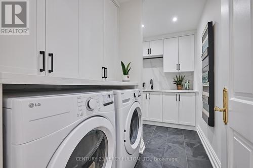 104 - 225 The Donway W, Toronto, ON - Indoor Photo Showing Laundry Room
