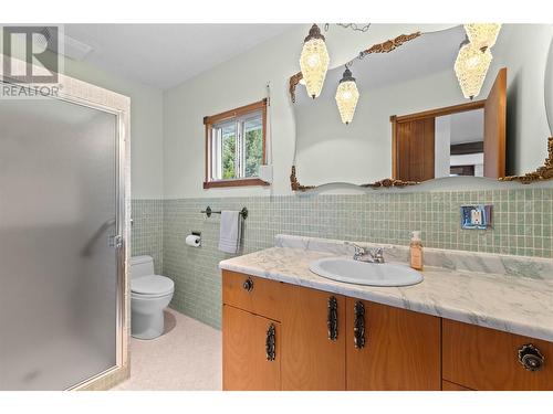 3726 Zinck Road, Scotch Creek, BC - Indoor Photo Showing Bathroom