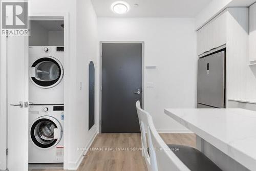 318 - 38 Forest Manor Road, Toronto, ON - Indoor Photo Showing Laundry Room