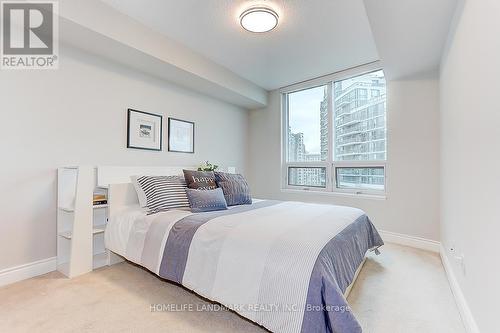 1106 - 15 Greenview Avenue, Toronto, ON - Indoor Photo Showing Bedroom