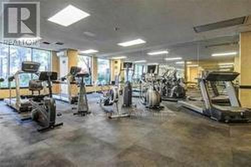 2502 - 633 Bay Street, Toronto, ON - Indoor Photo Showing Gym Room