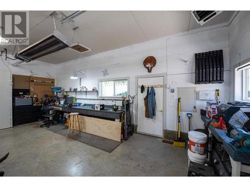 7992 Alpine Road, Kelowna, BC - Indoor Photo Showing Garage