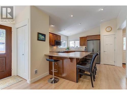 7992 Alpine Road, Kelowna, BC - Indoor Photo Showing Kitchen