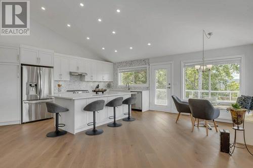 138 Christie Mountain Lane, Okanagan Falls, BC - Indoor Photo Showing Kitchen With Upgraded Kitchen