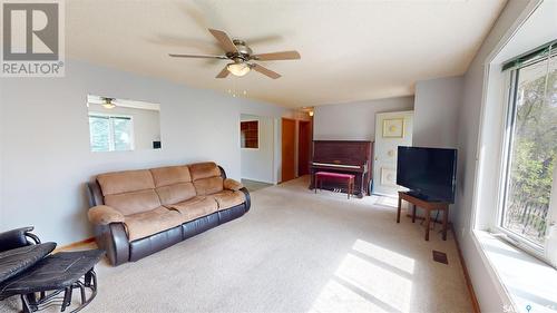 214 Robertson Street, Maryfield, SK - Indoor Photo Showing Living Room