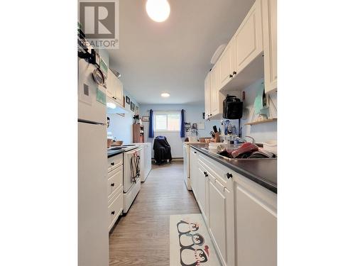 109 398 Roddis Drive, Quesnel, BC - Indoor Photo Showing Kitchen