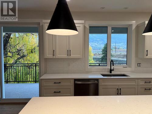 3620 Lobelia Drive, Osoyoos, BC - Indoor Photo Showing Kitchen