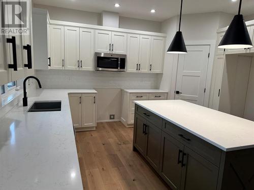 3620 Lobelia Drive, Osoyoos, BC - Indoor Photo Showing Kitchen With Double Sink