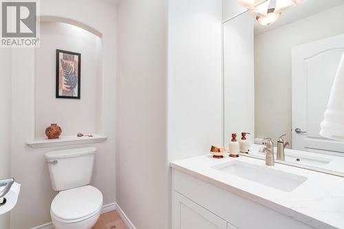 3439 Ridge Boulevard, West Kelowna, BC - Indoor Photo Showing Bathroom