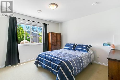 3439 Ridge Boulevard, West Kelowna, BC - Indoor Photo Showing Bedroom