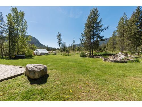 2642 Norns Creek Road, Castlegar, BC - Outdoor With View