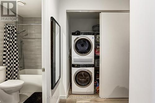 406 - 7 Smith Crescent, Toronto, ON - Indoor Photo Showing Laundry Room