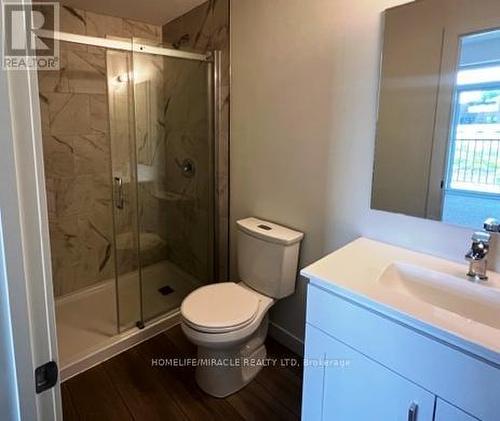 43 - 405 Myers Road, Cambridge, ON - Indoor Photo Showing Bathroom