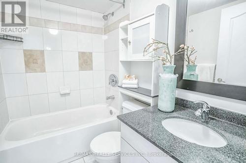 301 - 7405 Goreway Drive, Mississauga, ON - Indoor Photo Showing Bathroom
