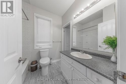 7 Clamerten Road, Whitchurch-Stouffville, ON - Indoor Photo Showing Bathroom