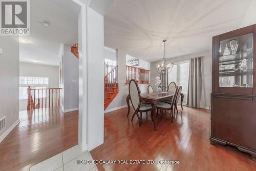 7 Clamerten Road, Whitchurch-Stouffville, ON - Indoor Photo Showing Dining Room
