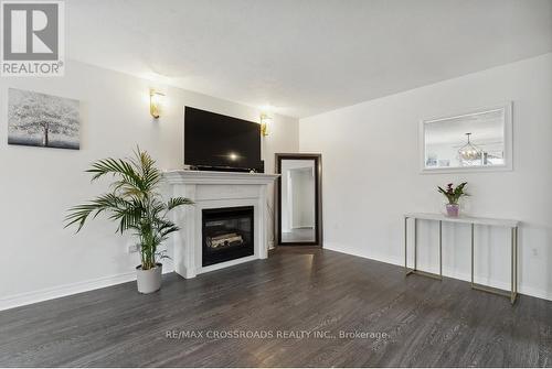 840 Leslie Drive, Innisfil, ON - Indoor Photo Showing Living Room With Fireplace