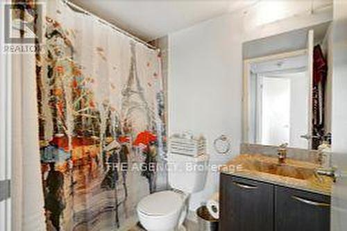 407 - 38 Joe Shuster Way, Toronto, ON - Indoor Photo Showing Bathroom