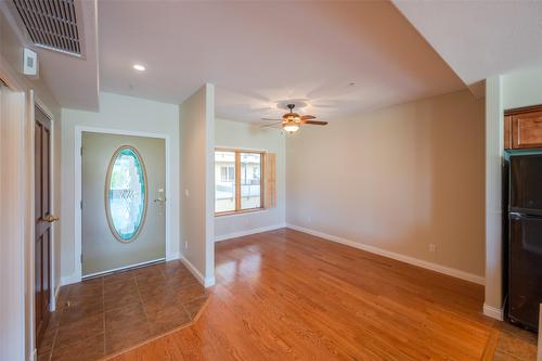 507-250 Marina Way, Penticton, BC - Indoor Photo Showing Other Room