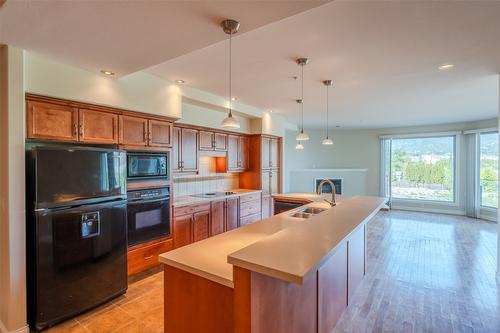 507-250 Marina Way, Penticton, BC - Indoor Photo Showing Kitchen With Double Sink