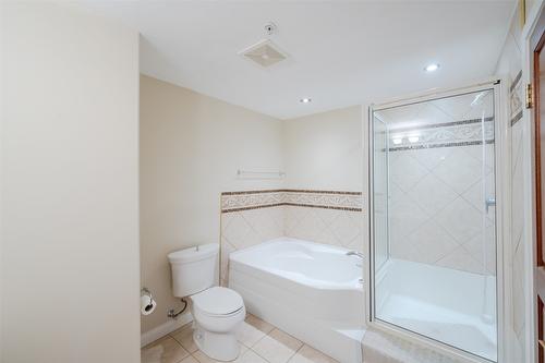 507-250 Marina Way, Penticton, BC - Indoor Photo Showing Bathroom