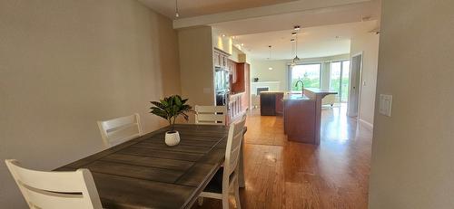 507-250 Marina Way, Penticton, BC - Indoor Photo Showing Kitchen