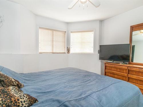 108-3163 Richter Street, Kelowna, BC - Indoor Photo Showing Bedroom