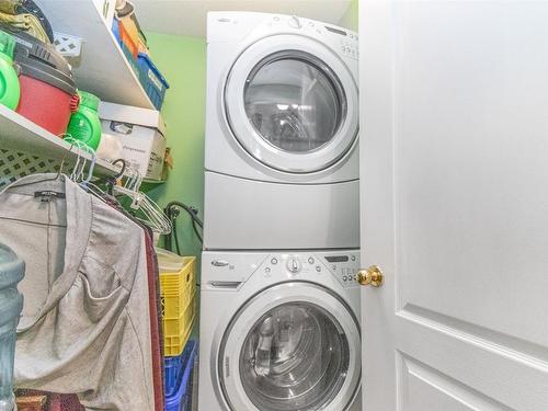 108-3163 Richter Street, Kelowna, BC - Indoor Photo Showing Laundry Room