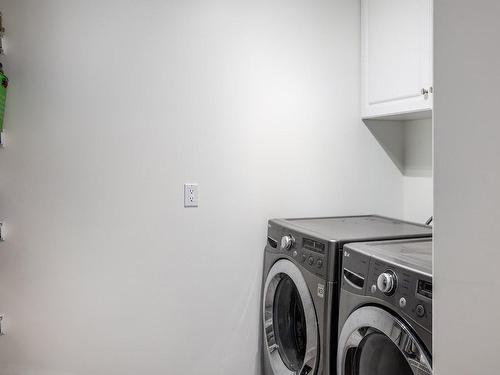 3669 Morningside Drive, West Kelowna, BC - Indoor Photo Showing Laundry Room