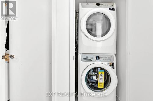 2305 - 2033 Kennedy Road, Toronto, ON - Indoor Photo Showing Laundry Room