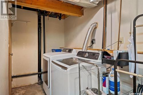 1415 Junor Avenue, Saskatoon, SK - Indoor Photo Showing Laundry Room
