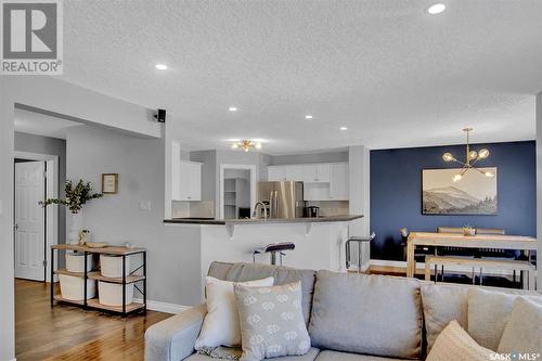 2706 Windsor Park Road, Regina, SK - Indoor Photo Showing Living Room