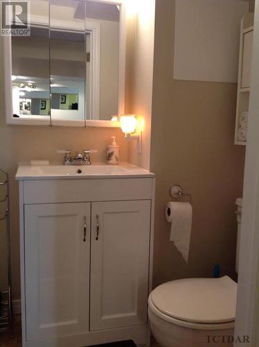 125 Cross Lake Rd, Temiskaming Shores, ON - Indoor Photo Showing Bathroom