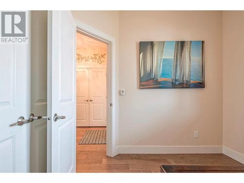 253 Kicking Horse Place, Vernon, BC - Indoor Photo Showing Other Room