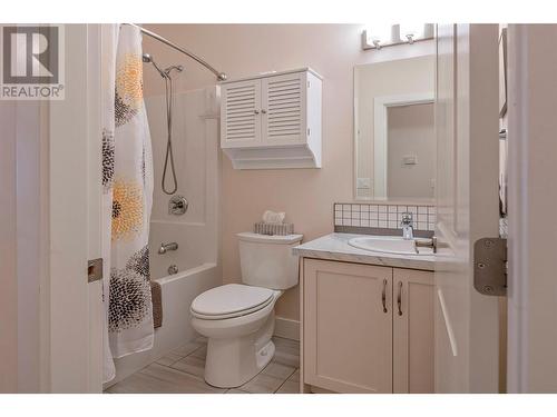 253 Kicking Horse Place, Vernon, BC - Indoor Photo Showing Bathroom