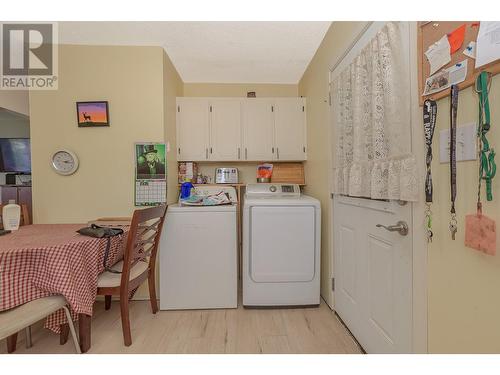 1800 George Street, Enderby, BC - Indoor Photo Showing Laundry Room